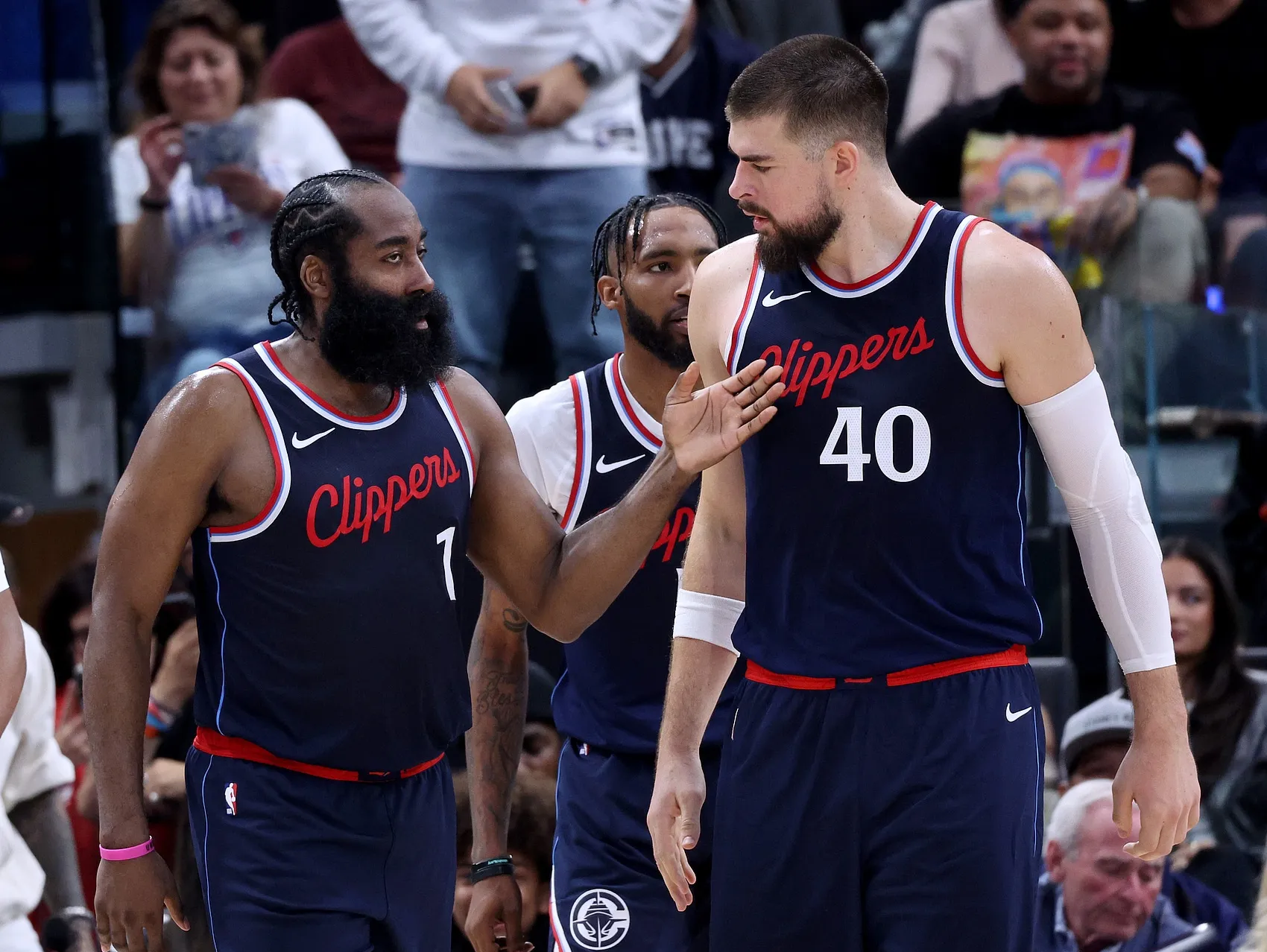 金年会国内通道-赛后洛杉矶快船内部沟通——欧超杯节点到来，媒体盛赞，球探报告显示潜力