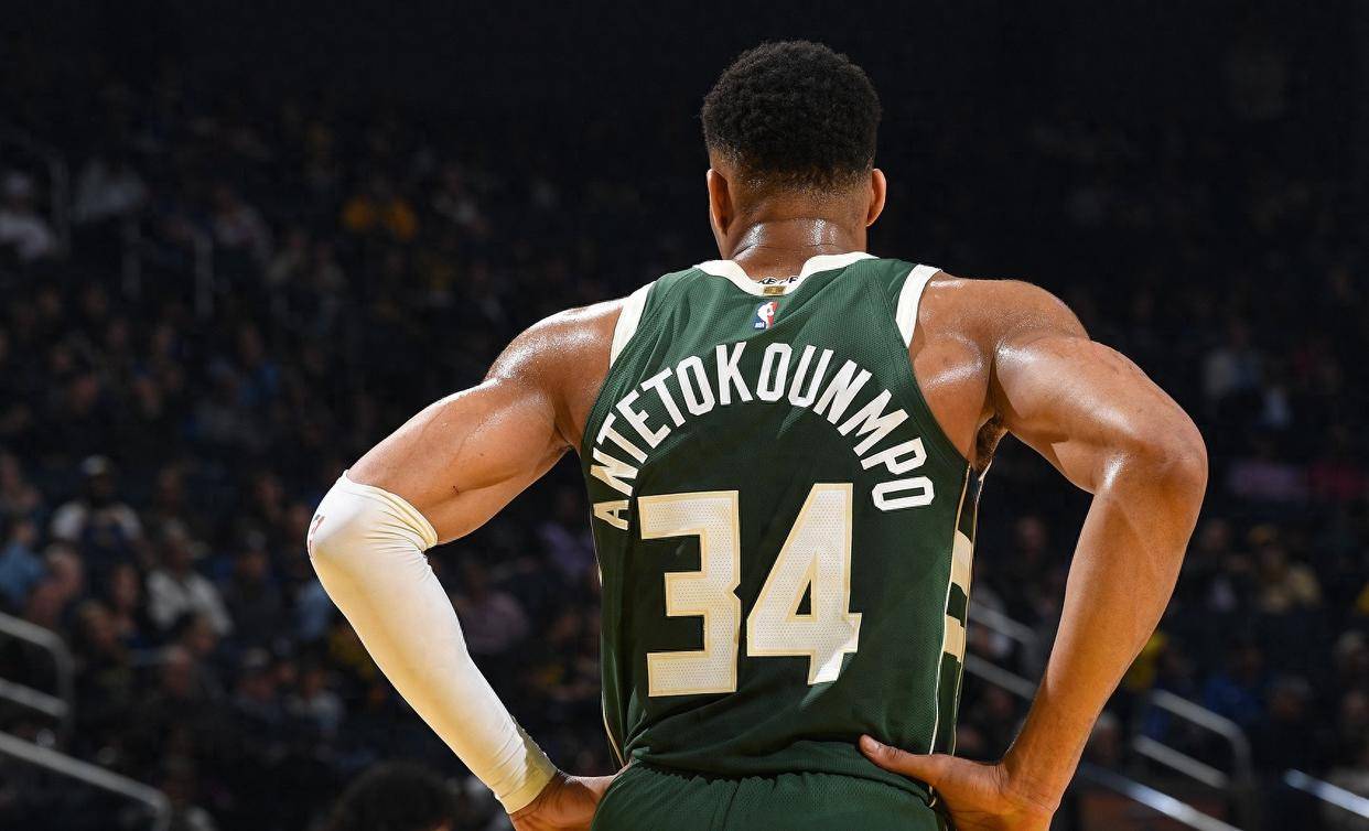 金年会国内通道-关于CBA常规赛赛程吃紧，密尔沃基雄鹿今晚主帅复盘，话题不断，数据趋势出现新变化的信息